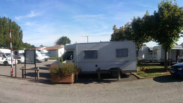 Aire de Camping Car, Samatan, Savès