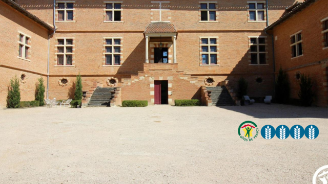 Chambres d'hôtes " Le Château" à Savignac-Mona, Savès, Gers, Gascogne, France