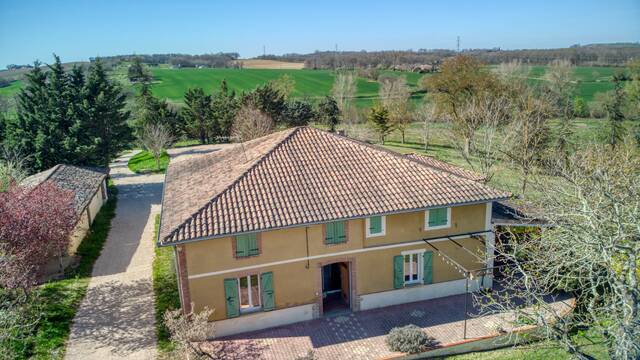 Gîte La grange Marcaoue, Bézéril, Savès, Gers, Gascogne, France. 