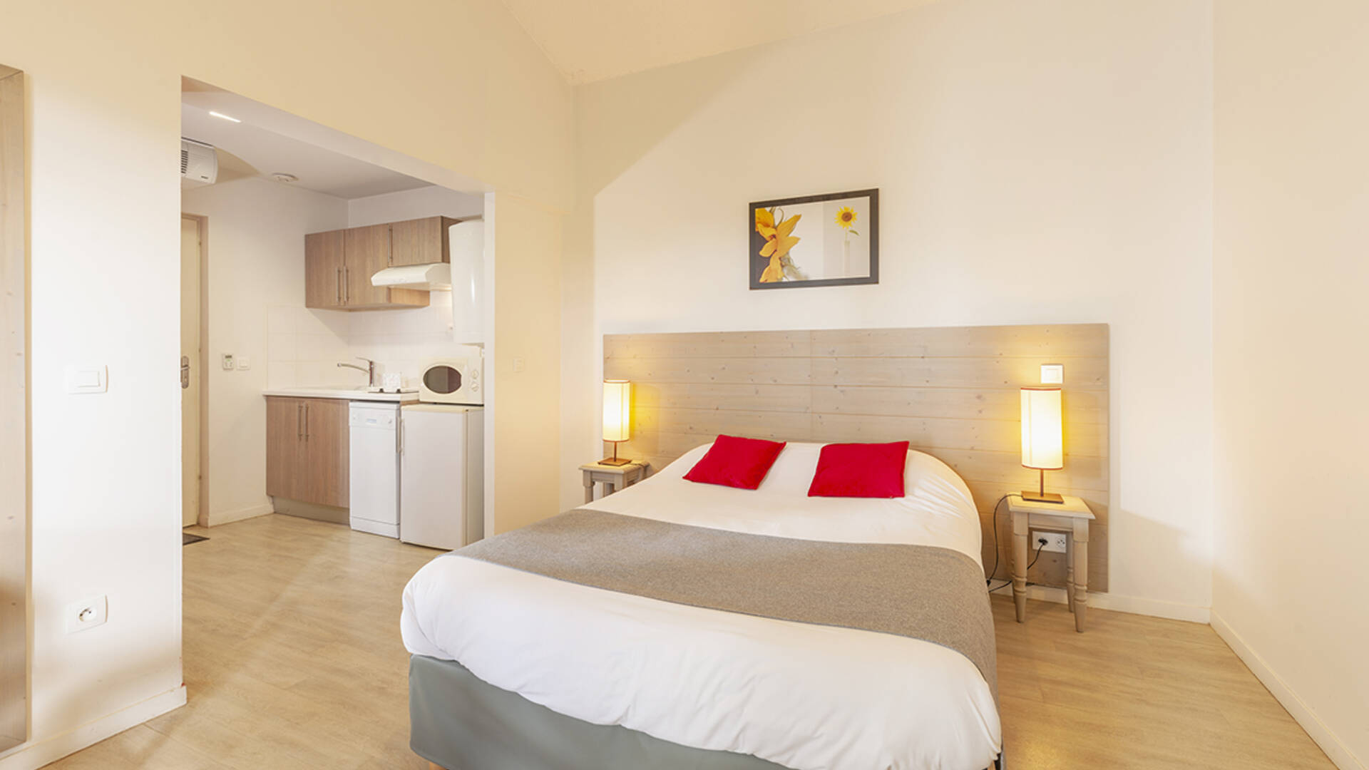 Chambre, Village vacances, Club nature *** Miléade, Samatan, Savès, Gers, Gascogne, France. MyPhotoAgency/Paul Meyranx 