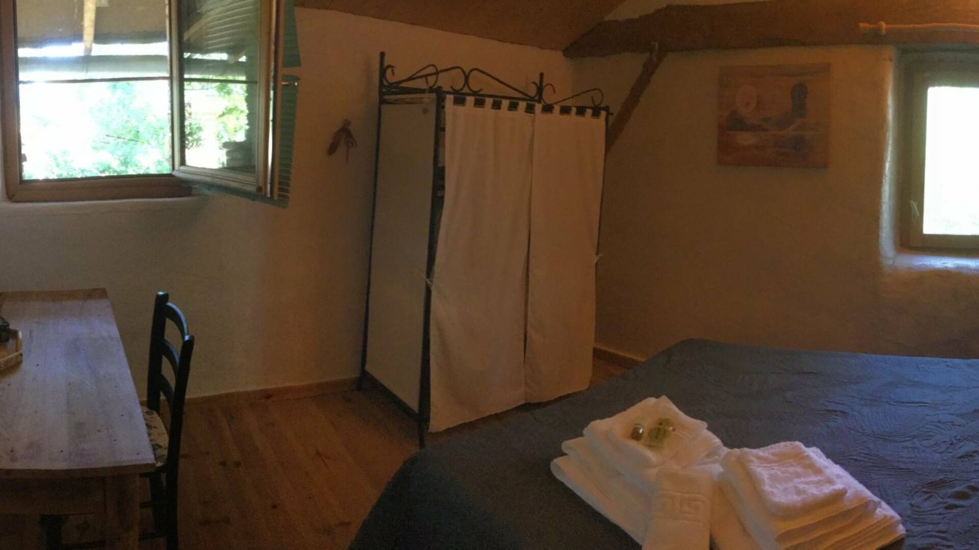 Chambre d'hôtes "Aux deux mariols", Montadet, Savès, Gers, France.