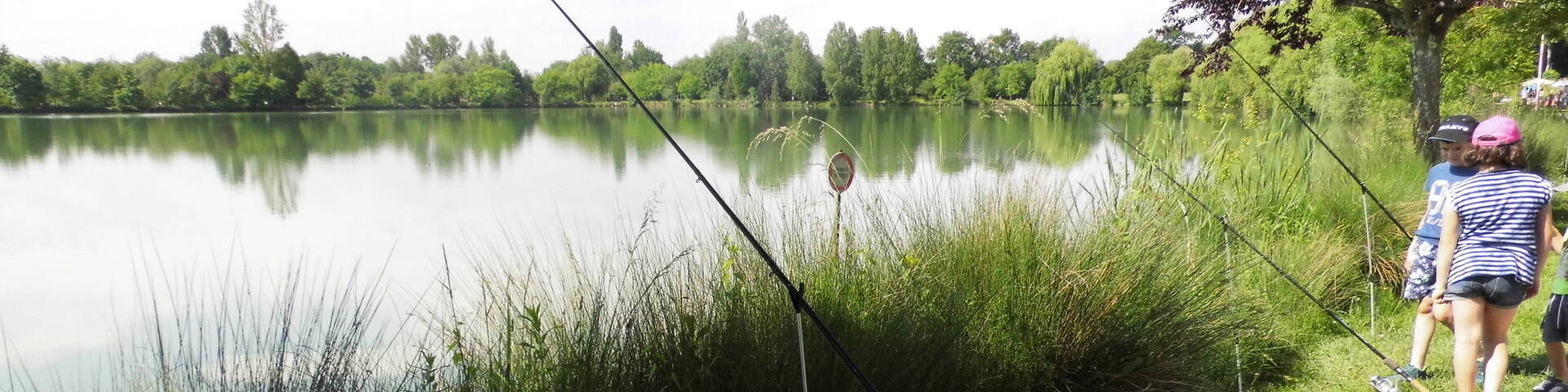 Animation pêche, Lac de Samatan, Base de loisirs, Enfants, Lombez, Samatan, Savès, Gers.