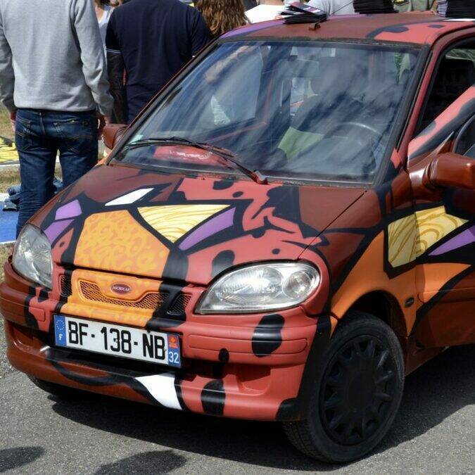 Voiture, Street Art, Lombez, Savès