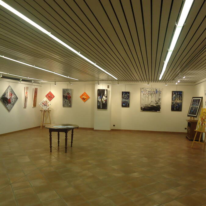 Salle d'exposition, Office de Tourisme du Savès, Bureau de Samatan, Savès, Gers, Gascogne, France