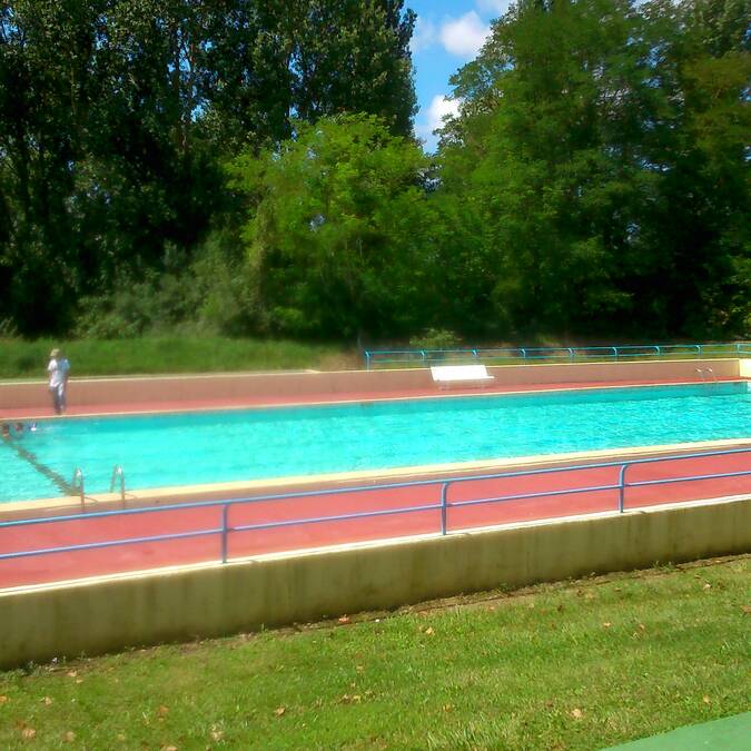 Piscine, Lombez, Samatan, Savès, Gers, Gascogne, France.